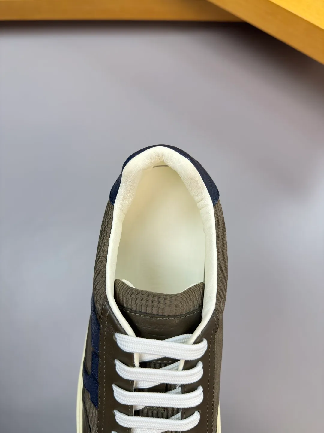 Men's men's shoes 💰420 [New style] 🏃‍♂️🏃‍♂️[ Ferragamo] Ferragamo - High-end quality original order·Casual sports shoes - Upper: 🔝Nappa calfskin, suede calfskin, shoe body. Sewing brand totem, tongue air pressure brand logo - Inner: water-dyed cowhide - Outsole: ultra-light TPU foam rubber; molded outsole -Ultra-high quality control and fine workmanship: outstanding (high-end, extravagance, grade) -Size: 38-45 (46, can be customized)
